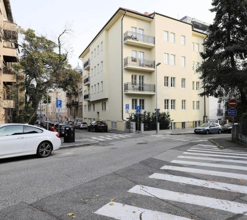 Dagmar Apartment Bratislava Bagian luar foto